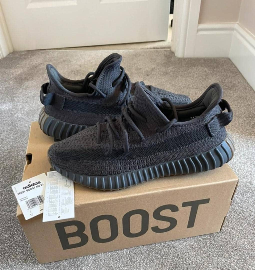 ADIDAS YEEZY BOOST 350 V2