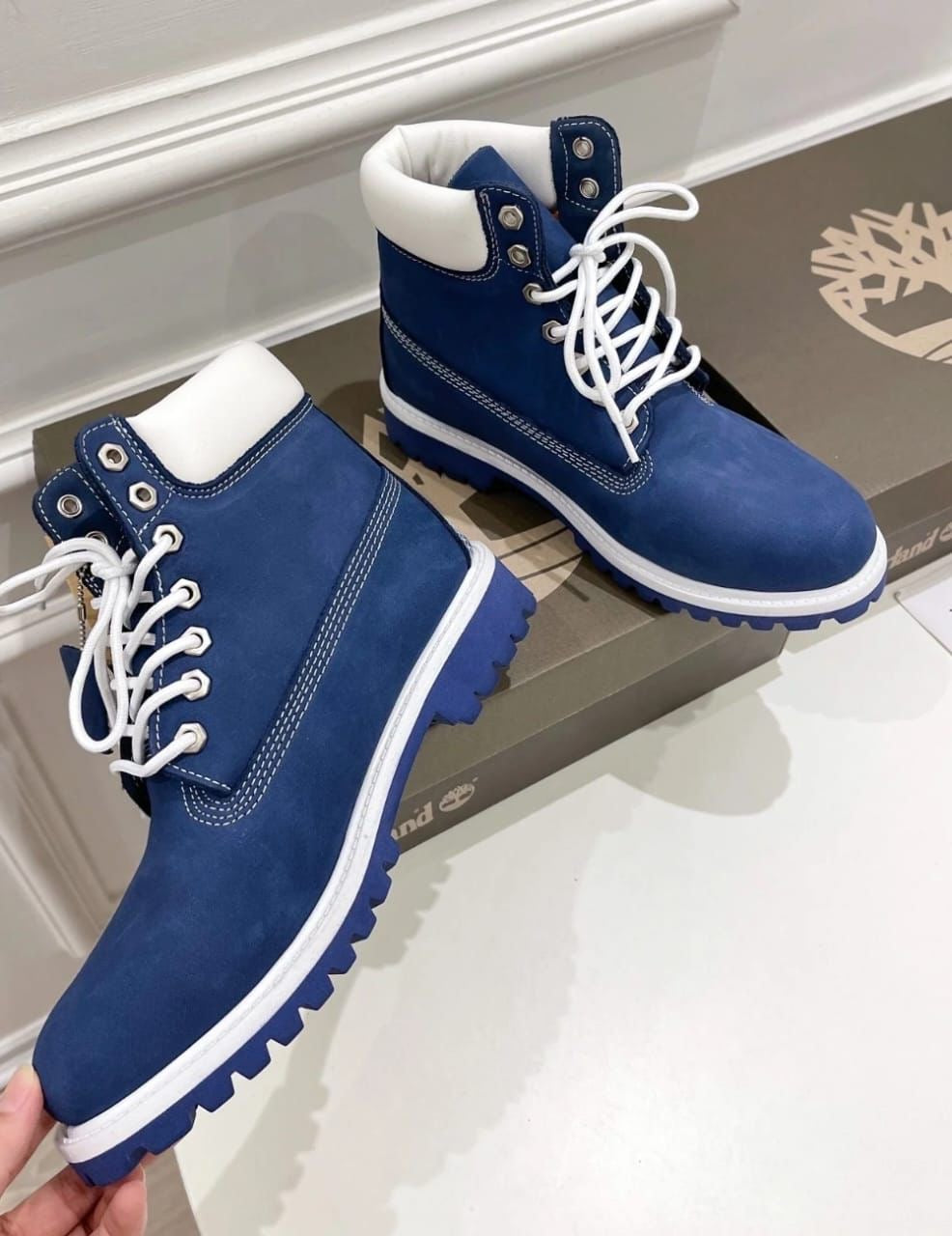 TIMBERLAND – Boots Noires Premium & Boots Bleu Premium & Style Urbain Affirmé