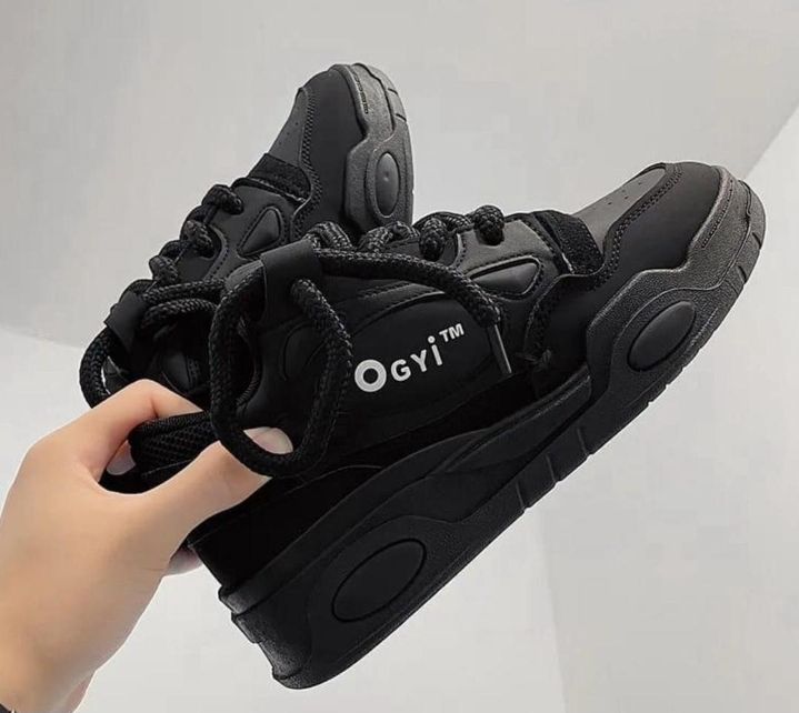 CHAUSSURE OGYI NOIR