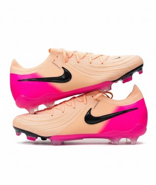 Crampons rose fond blanc
