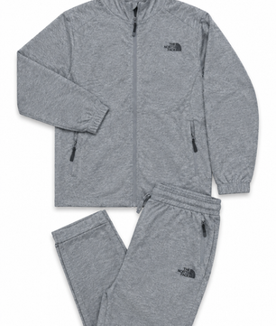 Ensemble gris sur fond blanc