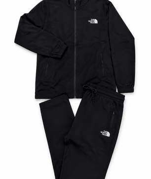 Ensemble noir sur fond blanc