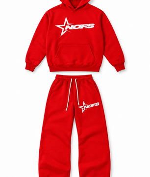 Ensemble rouge à motif étoilé