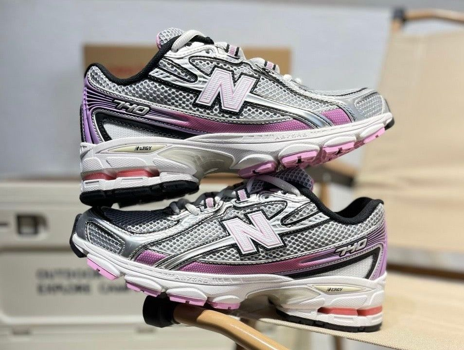 New Balance 1906R Rose