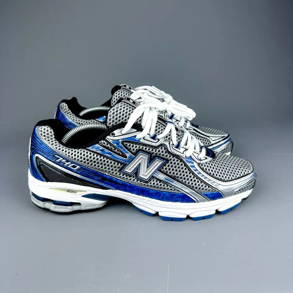 New Balance 740 bleue