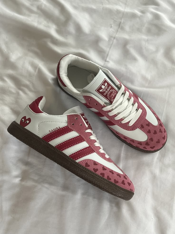 Samba x comme des Garçons rose