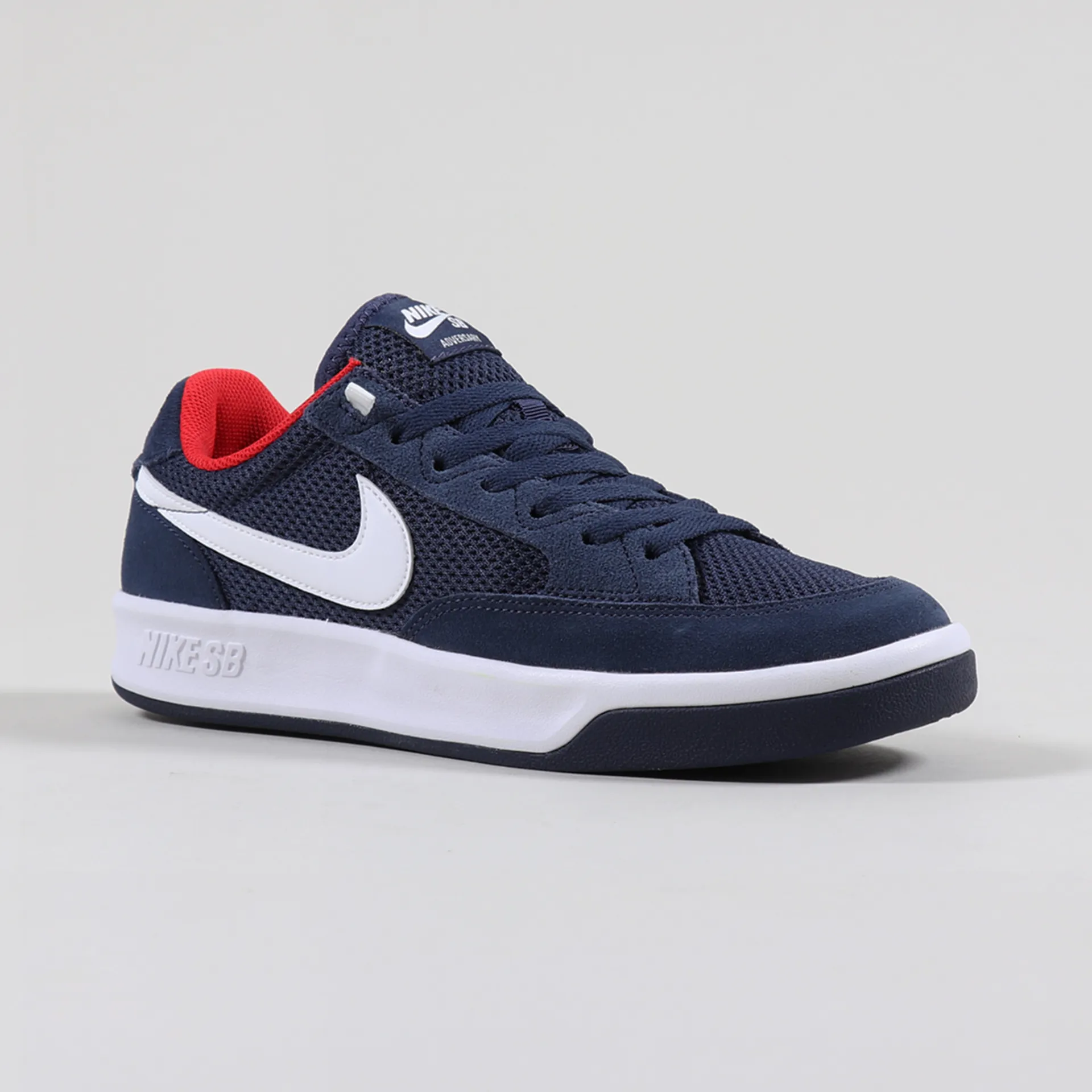 Nike SB Adversary – Bleu Marine/Blanc/Rouge