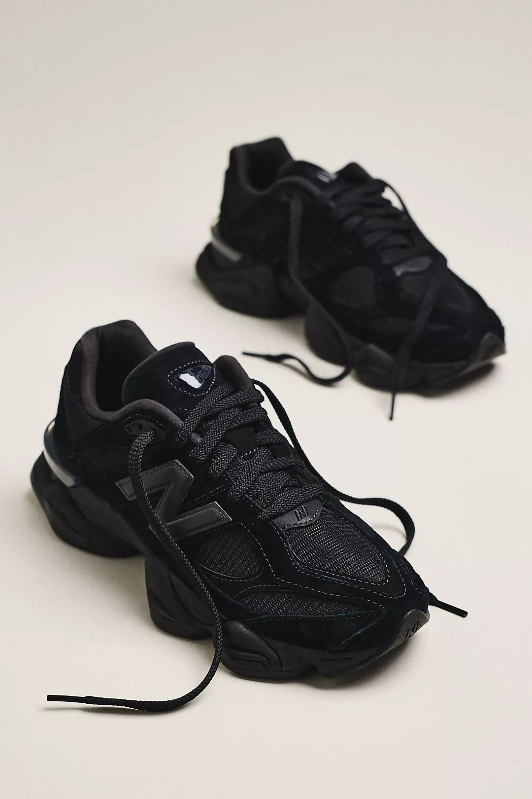 New Balance 9060 – Triple Black