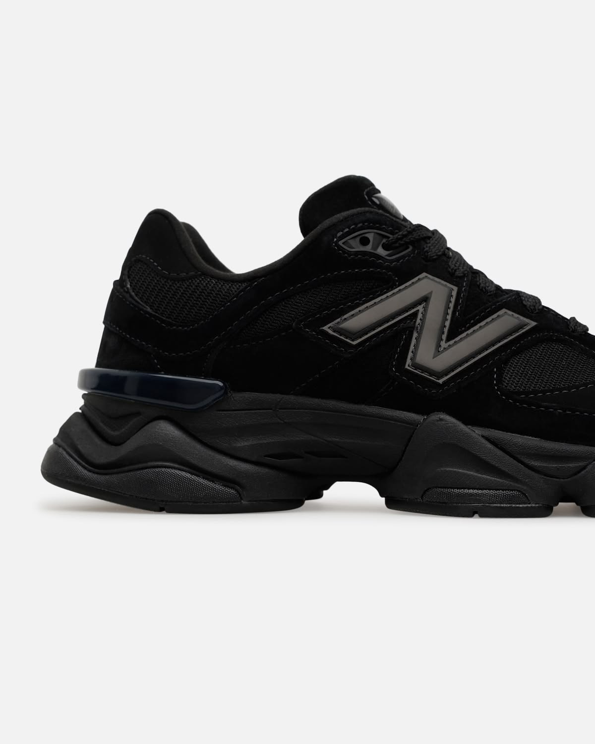 New Balance 9060 – Triple Black