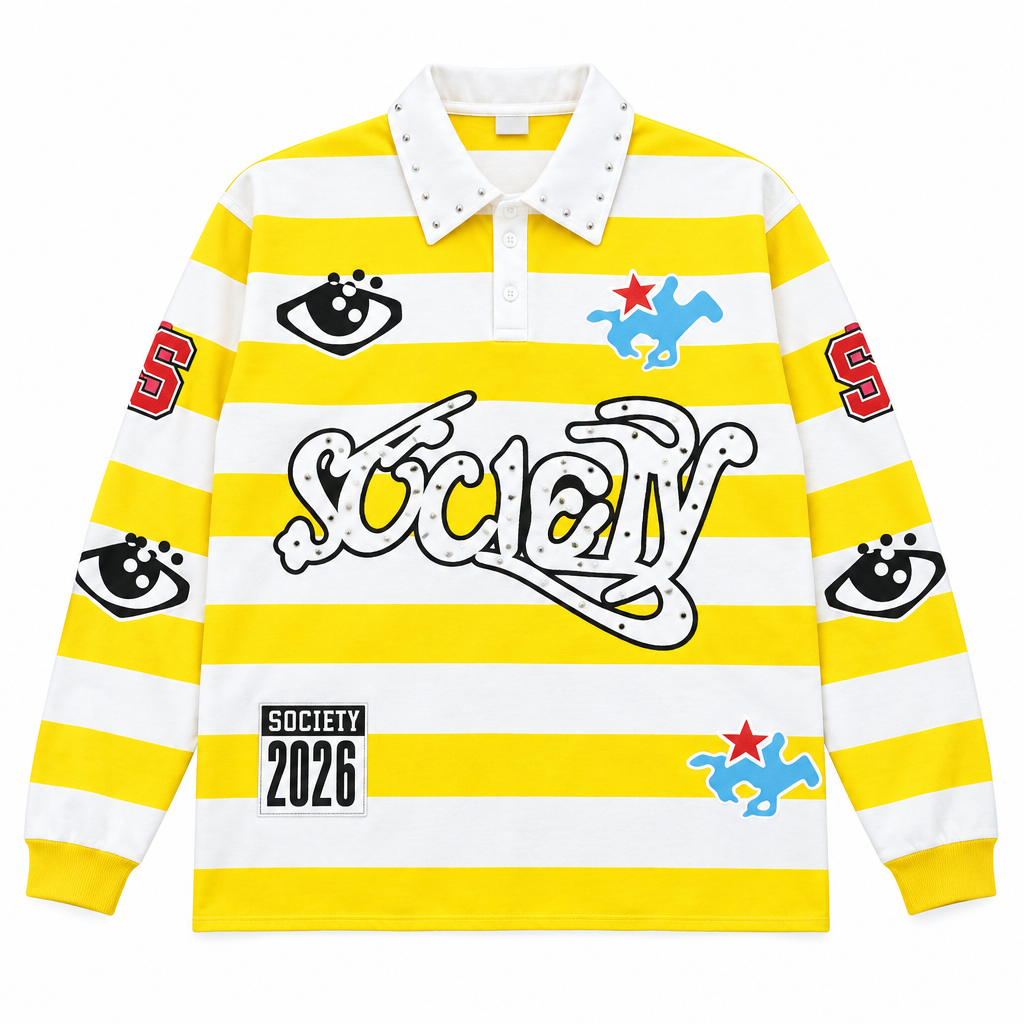 Polo jaune et blanc sur fond blanc