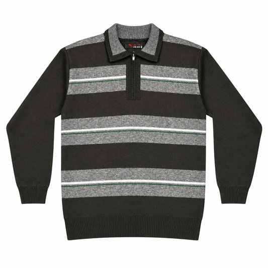 Pull à rayures, présentation soignée