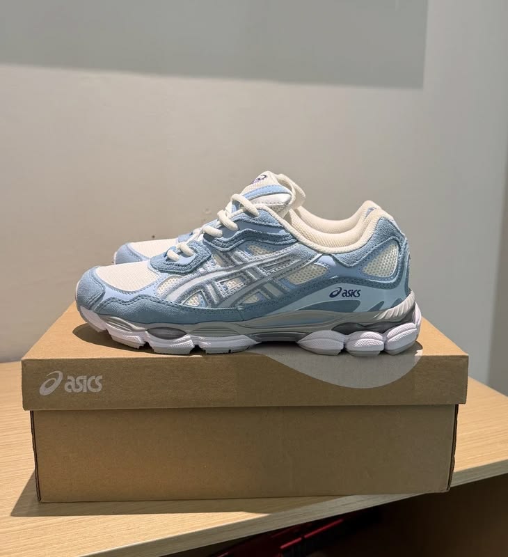 Chaussures Asics