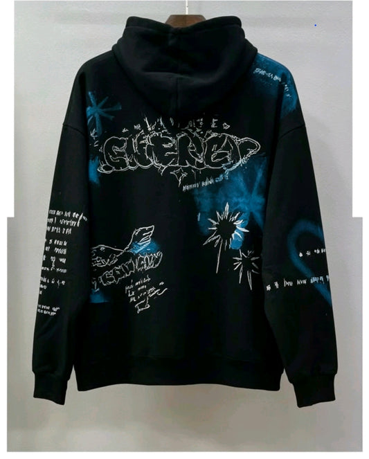 Pull noir graffiti bleu