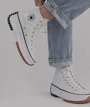 Converse run blanche