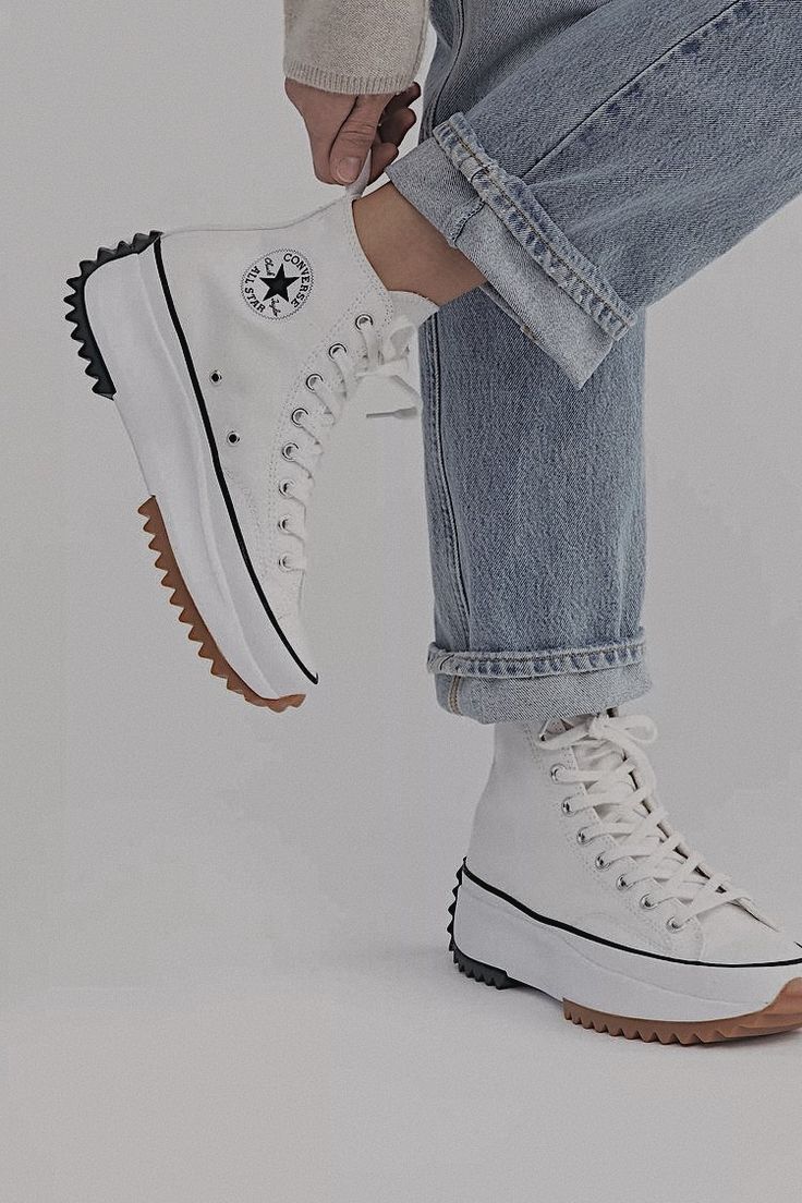 Converse run blanche