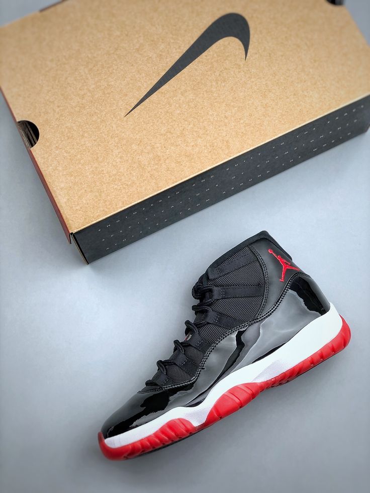 Air Jordan 11 noir