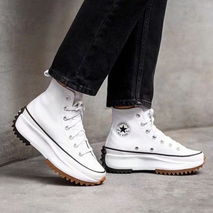 Converse run blanche