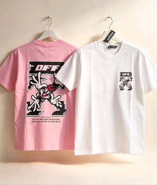 T-shirts rose et blanc.