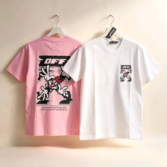 T-shirts rose et blanc.