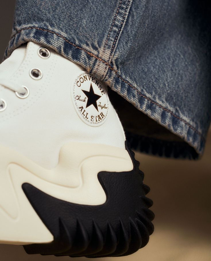 Converse run star
