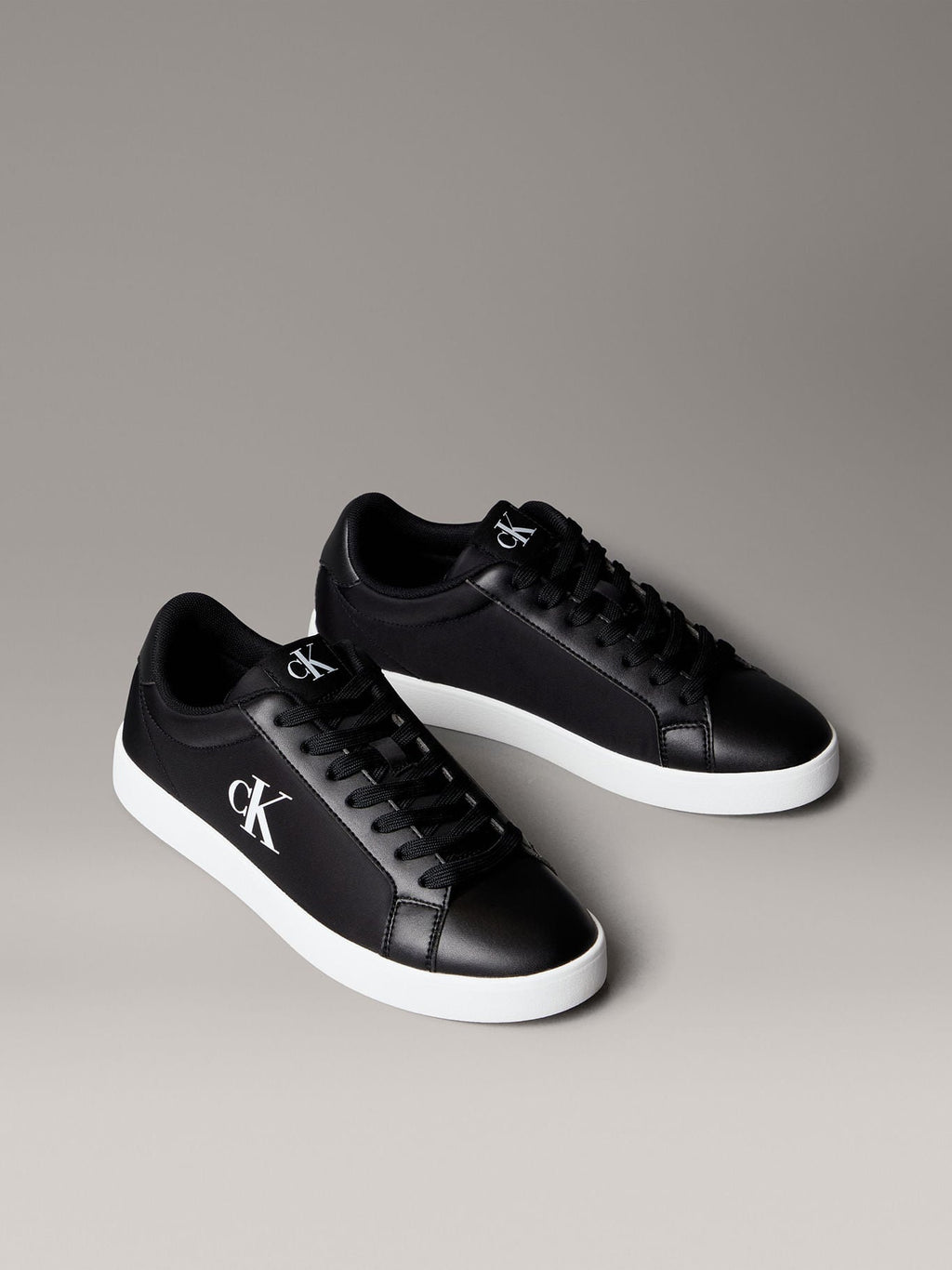 Calvin Klein noir