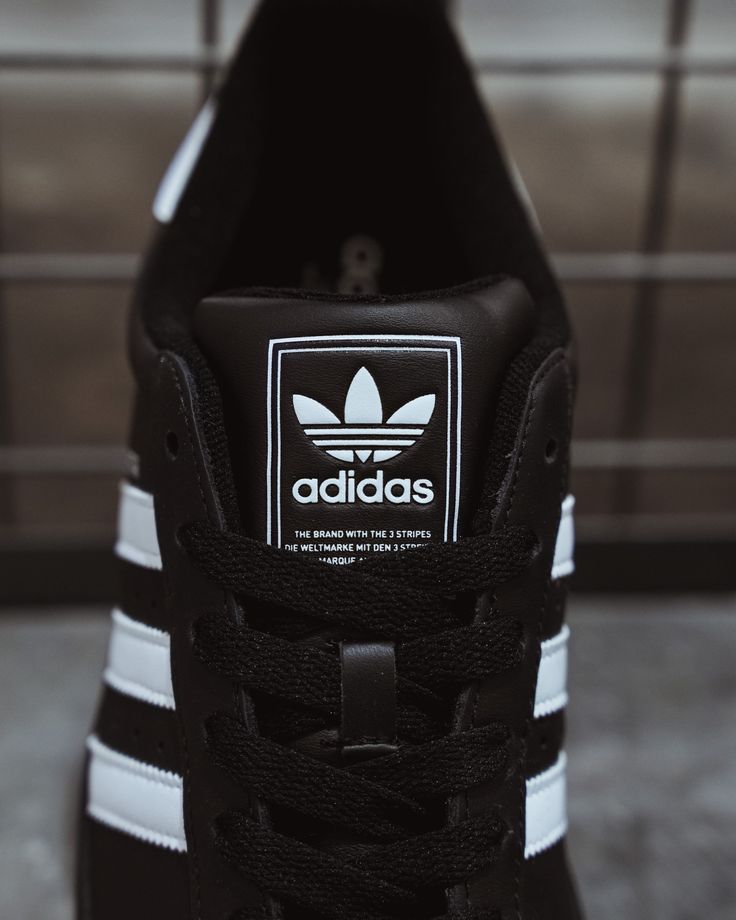 Adidas chaussures superstar II