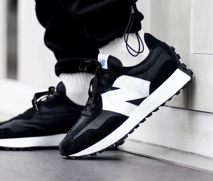 New Balance 327 noir