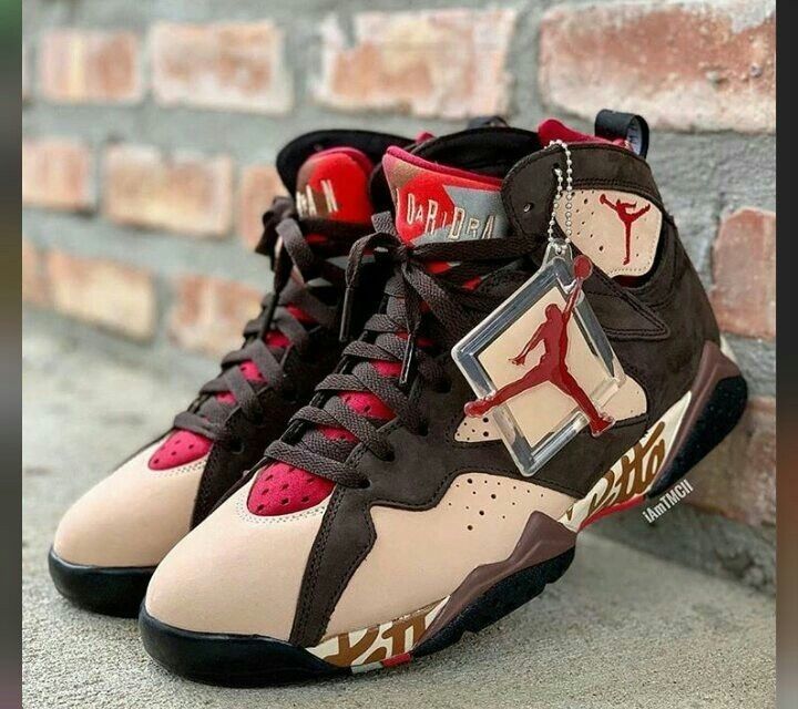 AIR JORDAN 7 – Collection Exclusive & Collaborations Iconiques