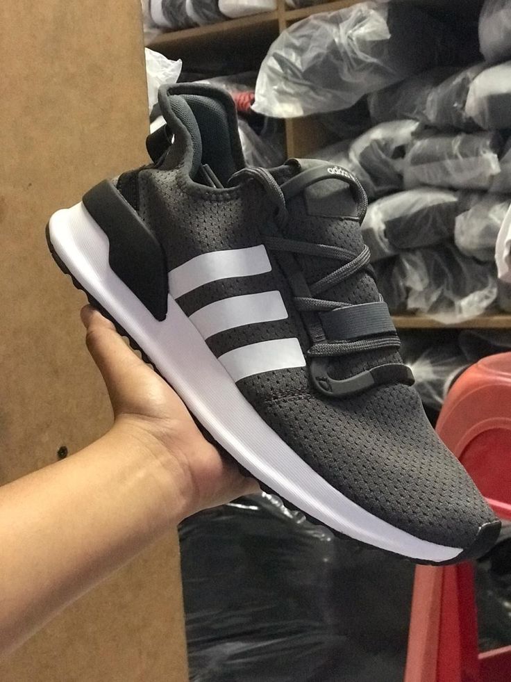 Chaussures de sport adidas