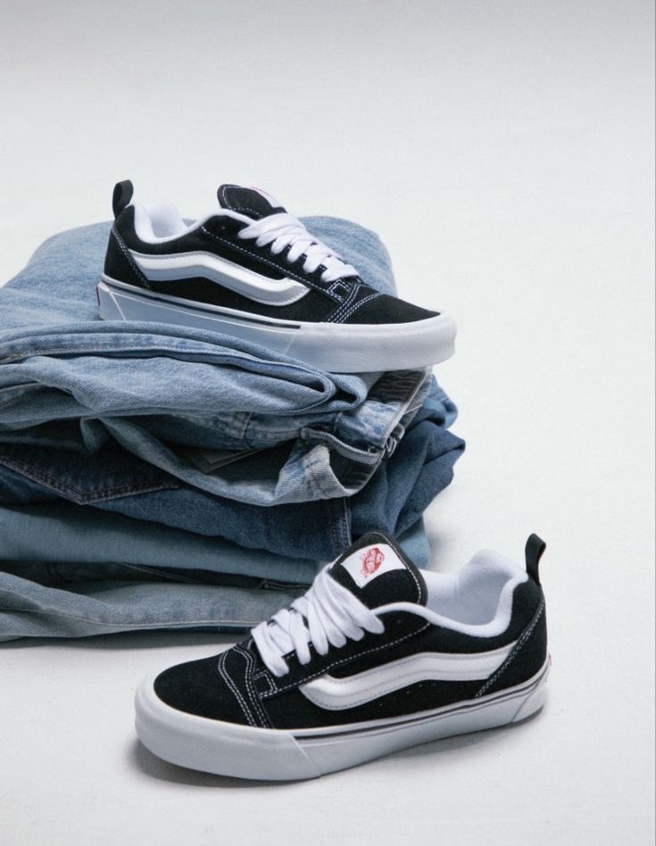 VANS – Old Skool Sneakers Iconiques & Style Streetwear