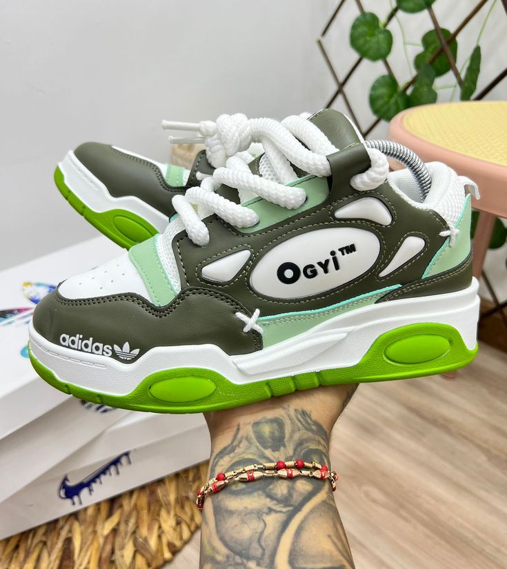 CHAUSSURE OGYI vert