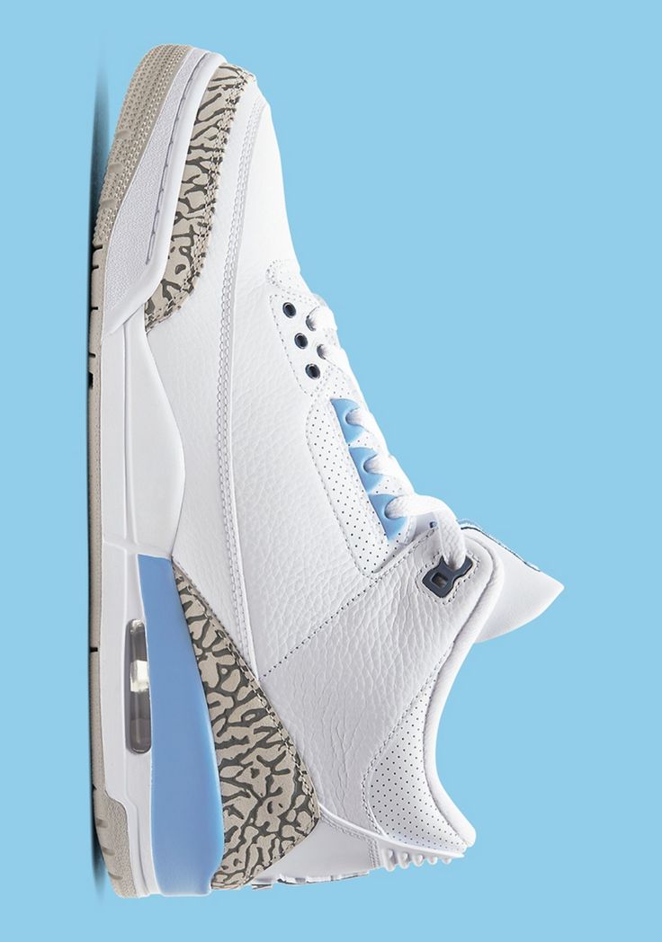 Air Jordan 3 Retro "UNC