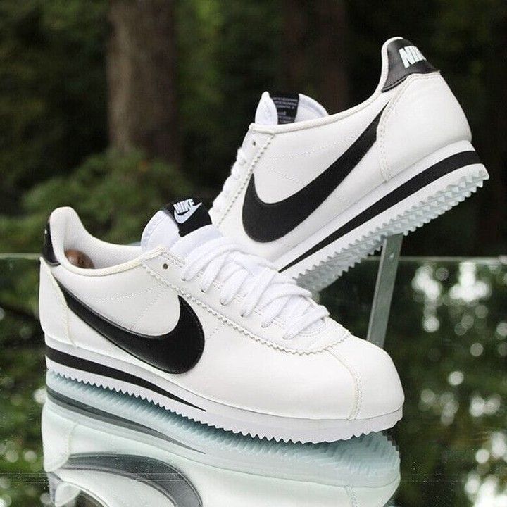 Nike cortez basic