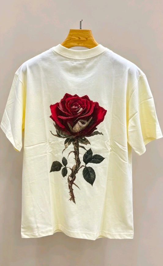 T-shirts jaune.