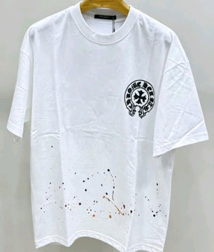 T-shirts blanc.
