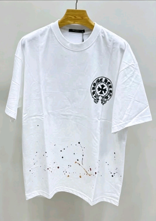T-shirts blanc.