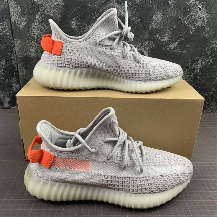 Yeezy 350 boost