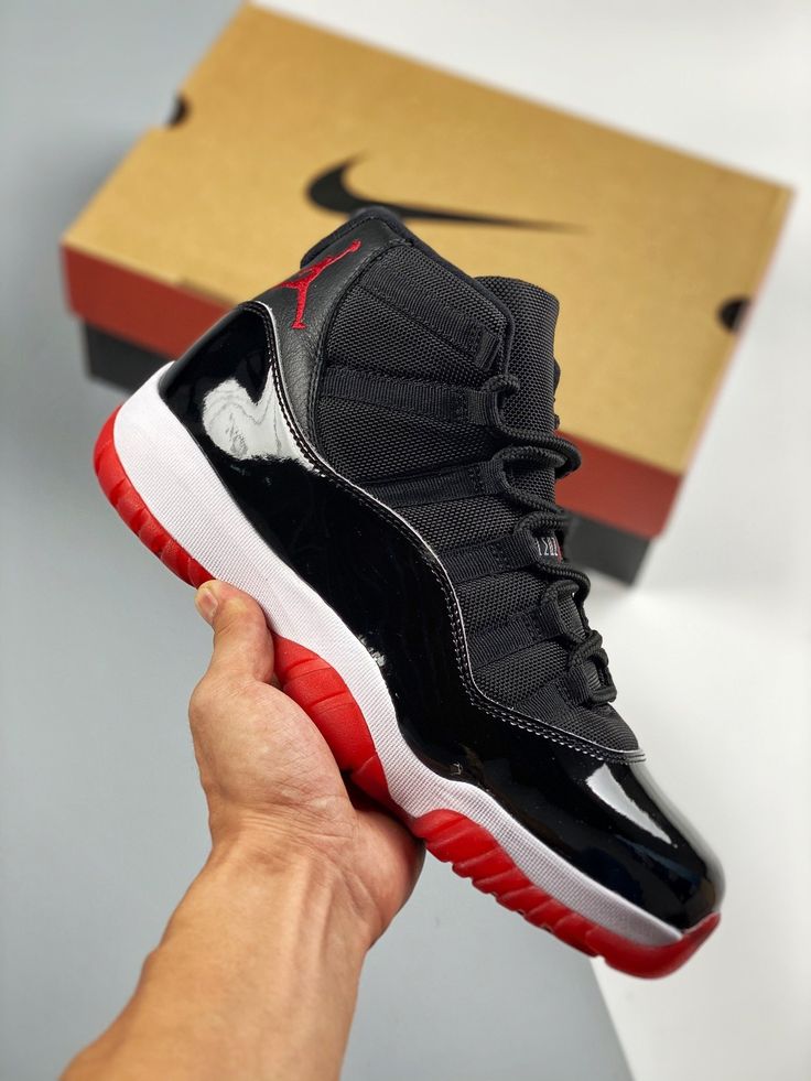Air Jordan 11 noir