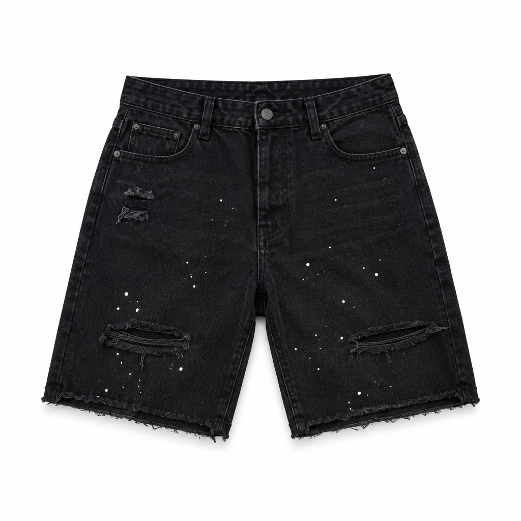 Short noir à éclaboussures blanches sur fond blanc
