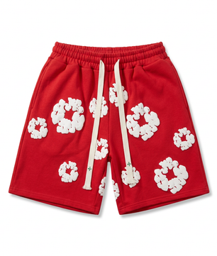 Short rouge sur fond blanc