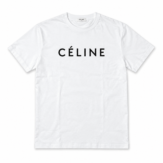 T-shirt blanc seul sur fond blanc