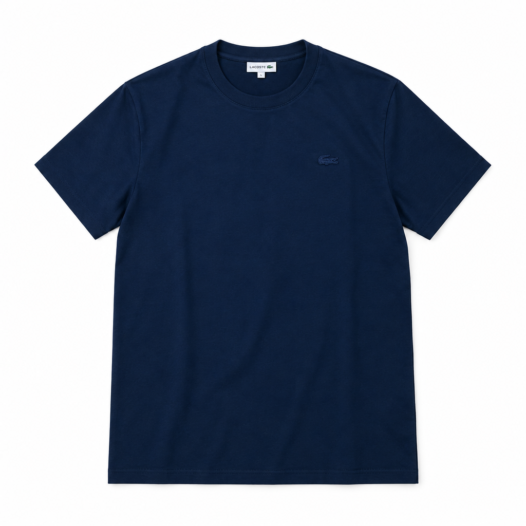 T-shirt bleu marine vu de face en légère plongée
