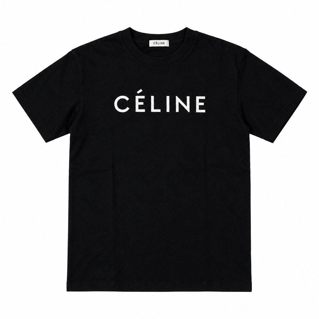 T-shirt noir seul sur fond blanc