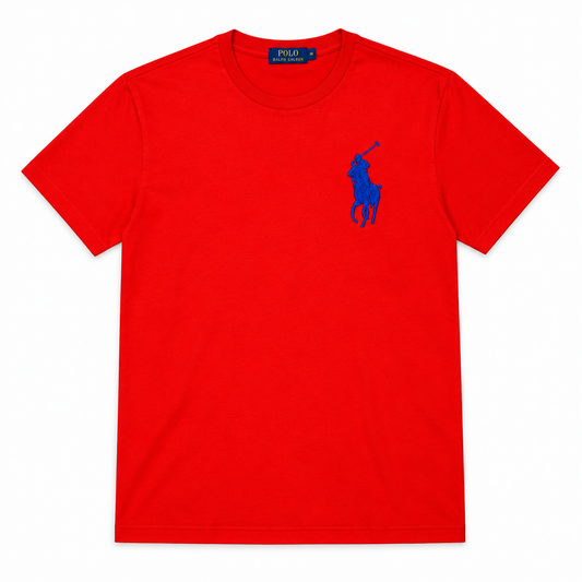 T-shirt rouge, photo studio