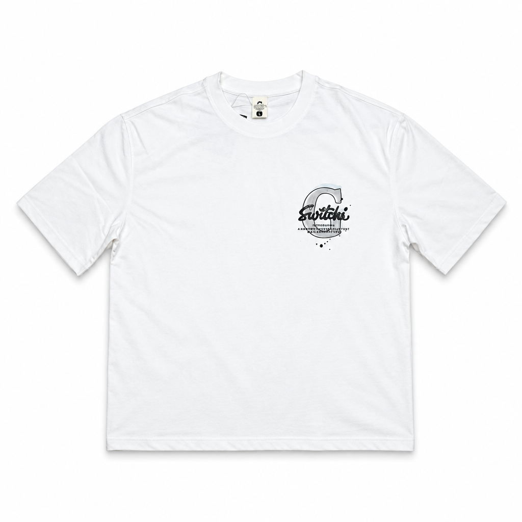 Tee-shirt 28022 sur fond blanc