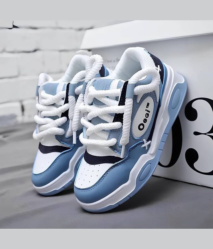 CHAUSSURE OGYI