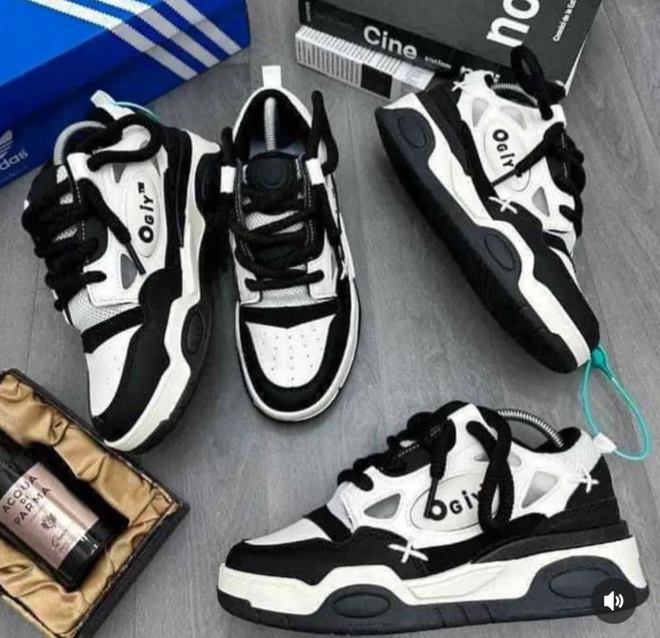 CHAUSSURE OGYI