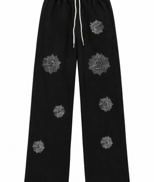 Vue de face du pantalon ample noir